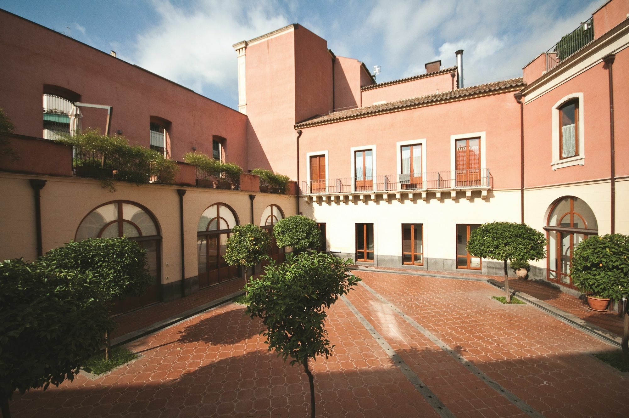 Camplus Guest Catania Exterior photo